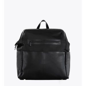 Beis diaper bag/backpack. Brand new- never used!